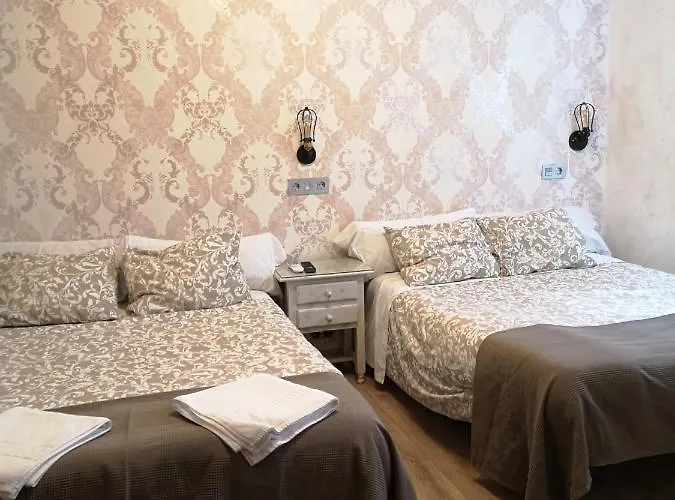 Guest house Juan Bravo 3*